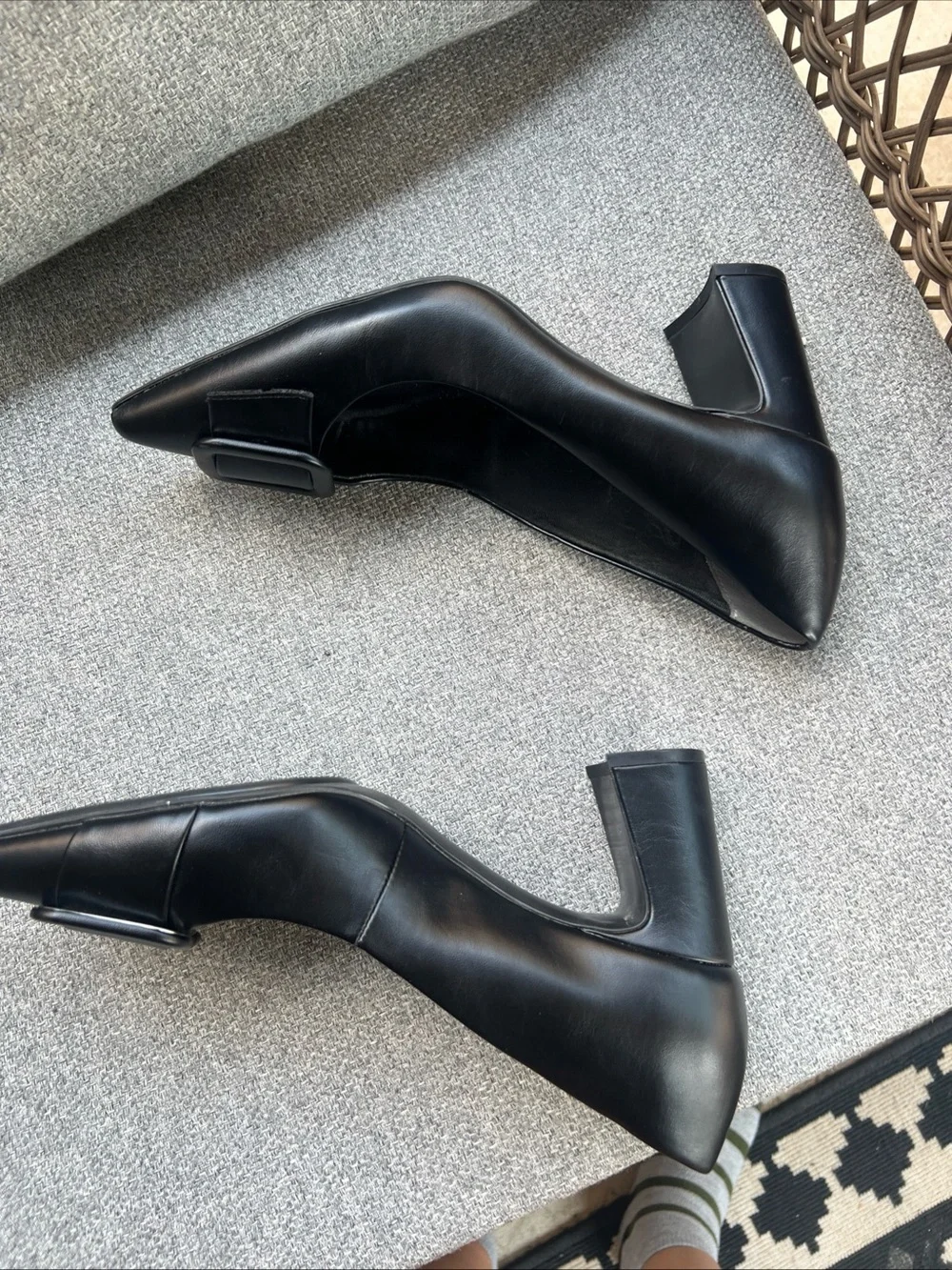 Anne Klein iFlex Bentley Black Leather Pointed Toe Buckle BlockHeel Pumps Sz 8.5